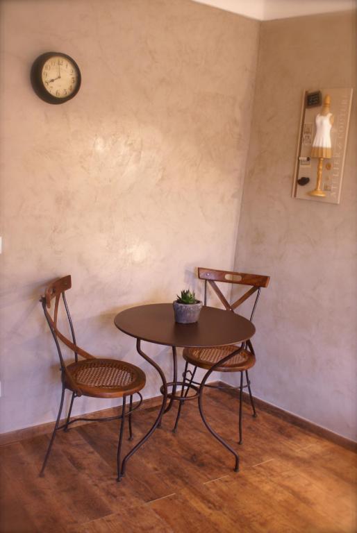 Hotel Le Crillon Murs  Habitación foto